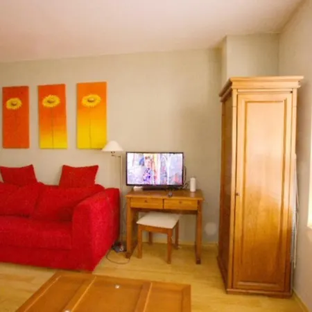Amber Mountain Escape Apartment